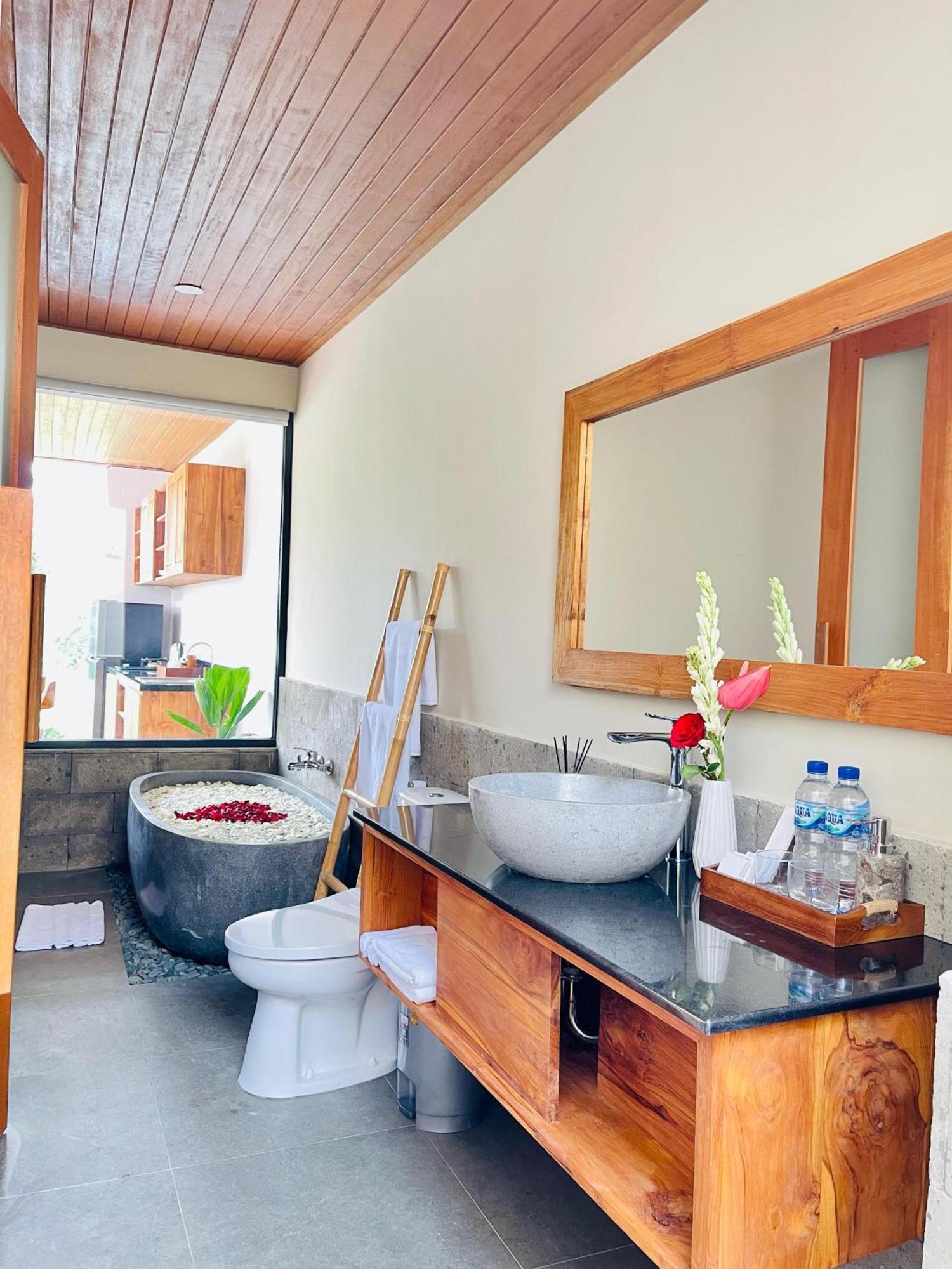 The Madawa Suites 우붓 외부 사진